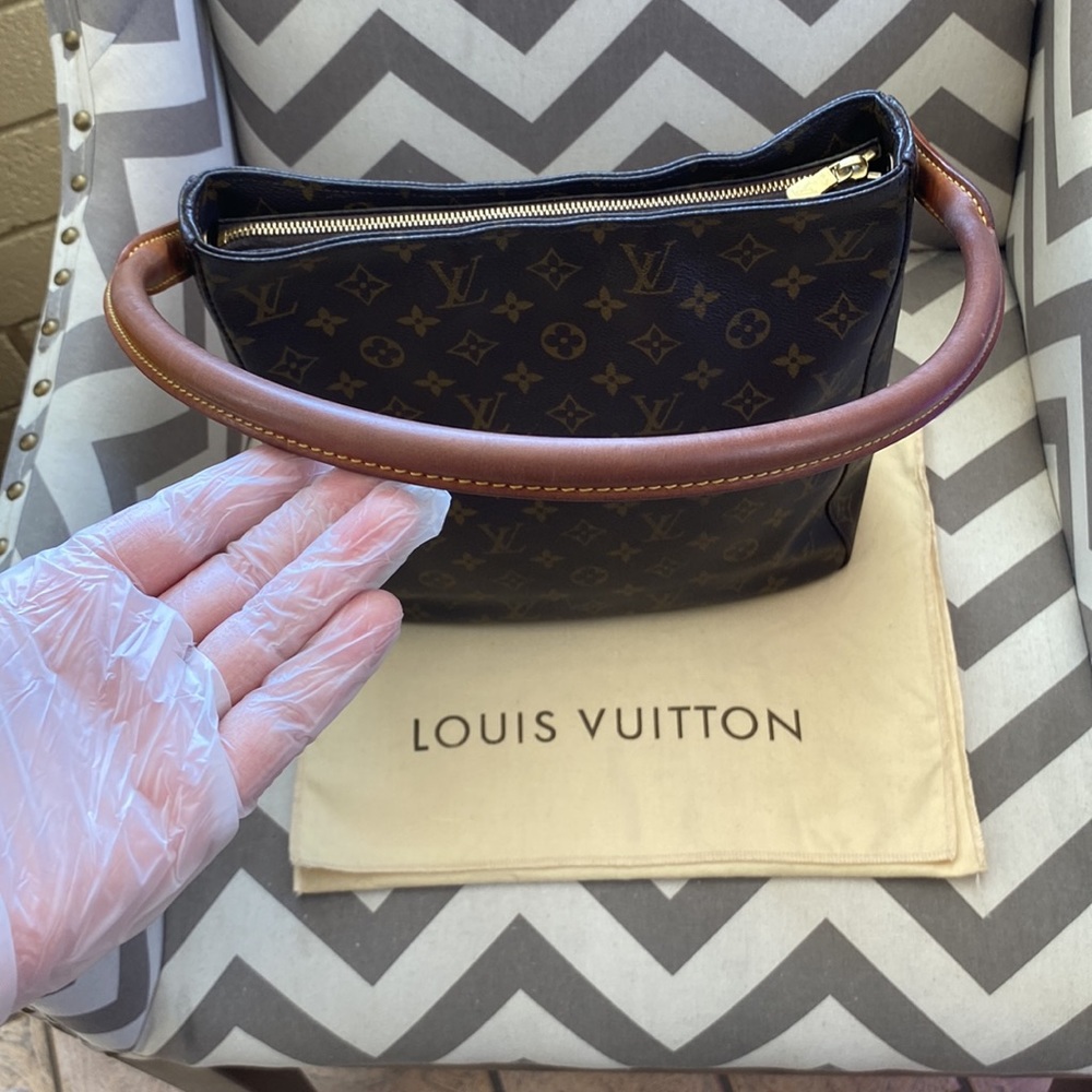 SOLD — Looping GM // Louis Vuitton - Picture 5 of 13